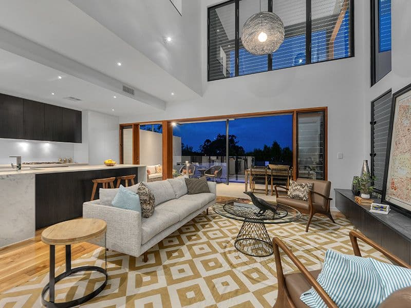 35 Tennyson Street, NORMAN PARK QLD 4170, Norman Park - Thumbnail 2
