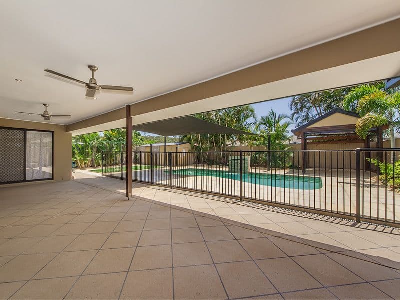 9 Coronet Crescent, Burleigh Waters QLD 4220, Burleigh Waters - Image 1
