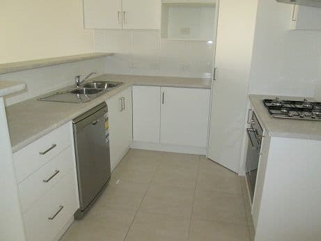 1/16 Sapphire Drive, RUTHERFORD NSW 2320, Rutherford - Thumbnail 3