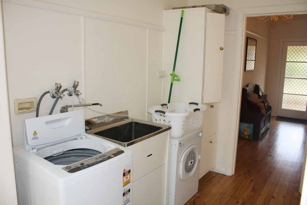 69 Macquarie Street, GLEN INNES NSW 2370, Glen Innes - Thumbnail 7