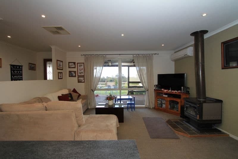 86 Palling Road, HEATHCOTE VIC 3523, Heathcote - Thumbnail 6