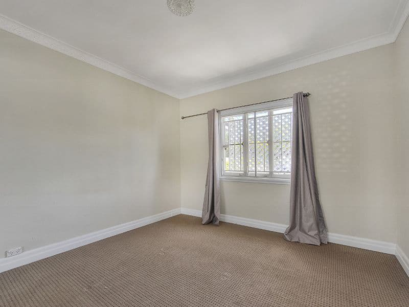 16 Warraba Avenue, Wavell Heights QLD 4012, Wavell Heights - Thumbnail 7
