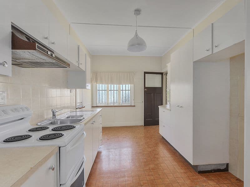 16 Warraba Avenue, Wavell Heights QLD 4012, Wavell Heights - Thumbnail 6