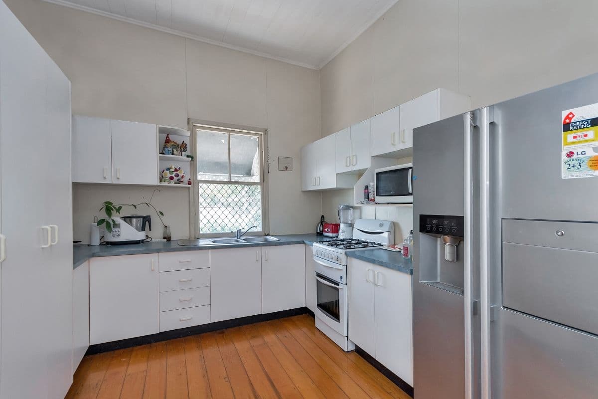 4 Woodend Road, Sadliers Crossing QLD 4305, Sadliers Crossing - Thumbnail 4