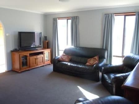 25 Laughton Street, CHISHOLM ACT 2905, Chisholm - Thumbnail 2