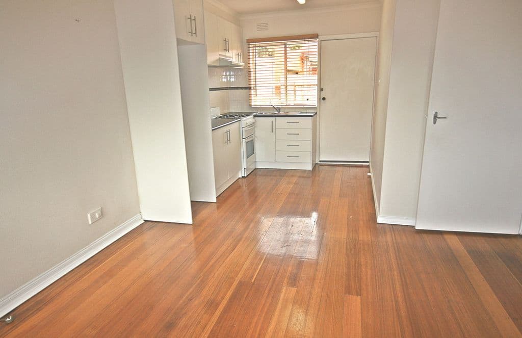 11 Yarmouth Avenue, ST ALBANS VIC 3021, St Albans - Thumbnail 3