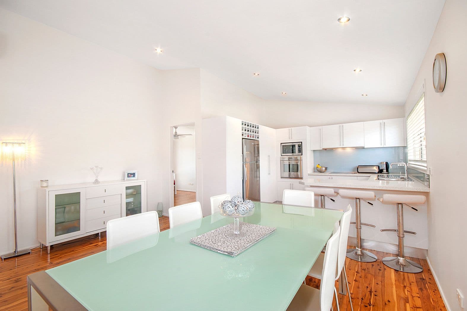 90 Willaroo Avenue, Woronora Heights NSW 2233, Woronora Heights - Thumbnail 3