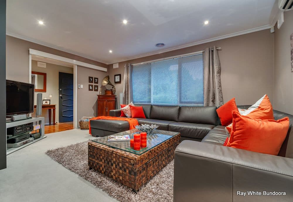 11 Eaglet Court, MILL PARK VIC 3082, Mill Park - Thumbnail 2
