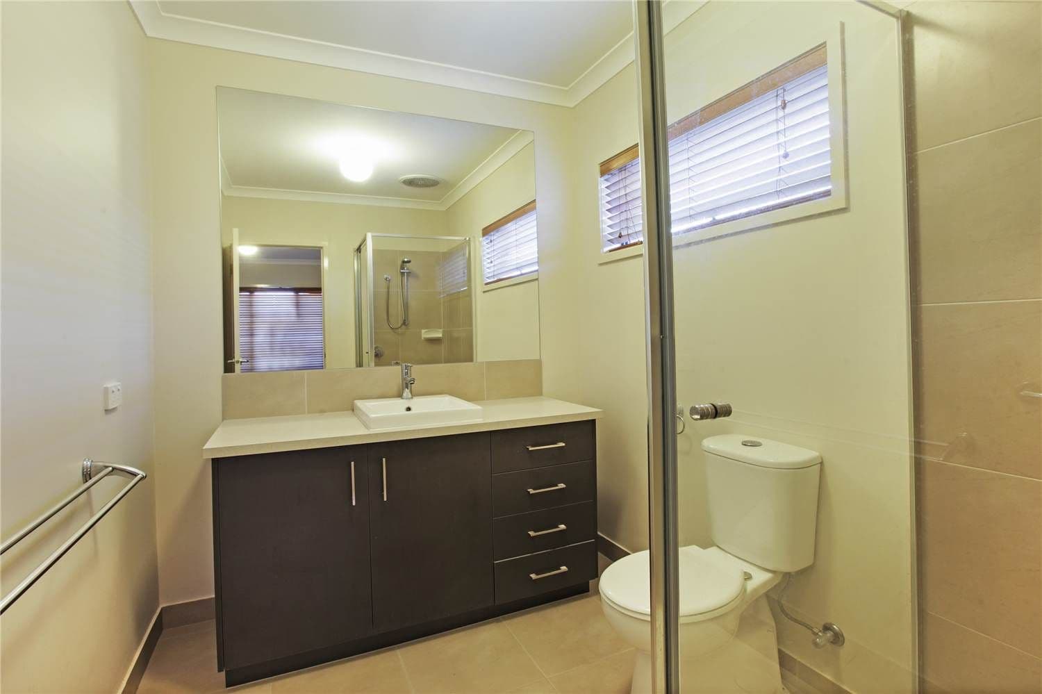 49 Moorhen Drive, LARA VIC 3212, Lara - Thumbnail 7