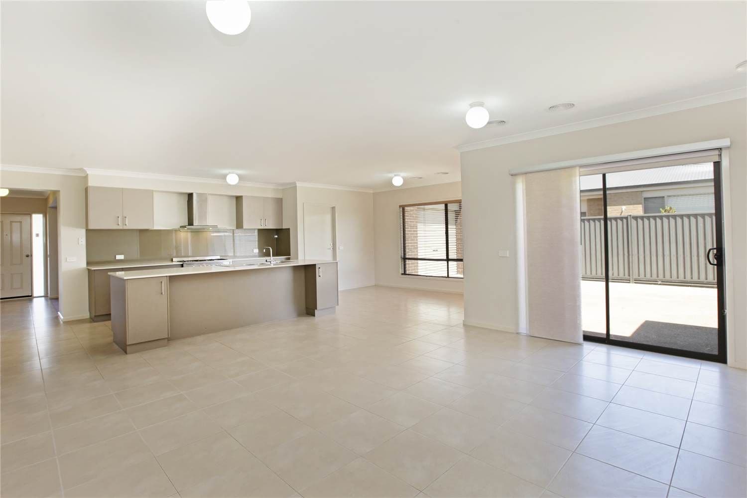 49 Moorhen Drive, LARA VIC 3212, Lara - Thumbnail 5