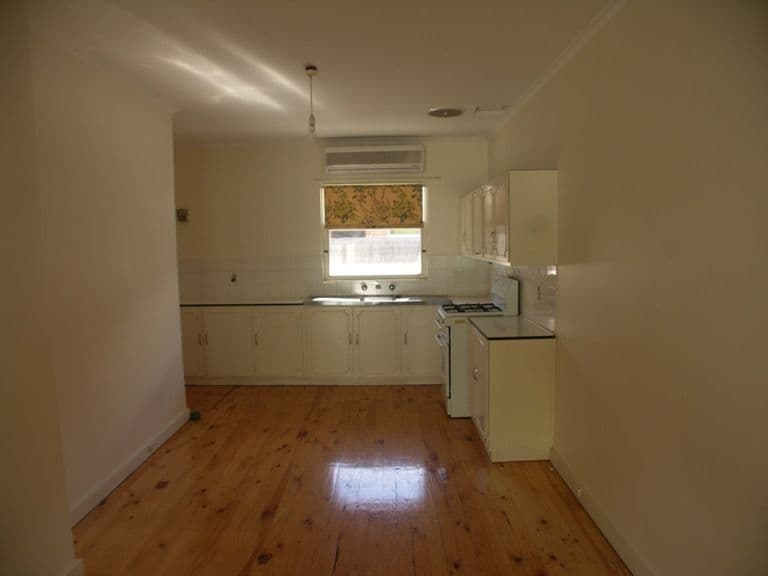 4,10 Fourth Avenue, GLENELG EAST SA 5045, Glenelg East - Thumbnail 2
