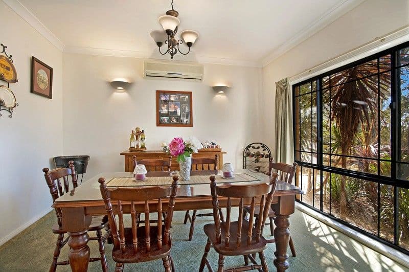 2 Windemere Place, WALLALONG NSW 2320, Wallalong - Thumbnail 6