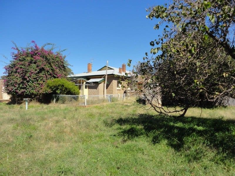 45 Airport Street, TEMORA NSW 2666, Temora - Thumbnail 6