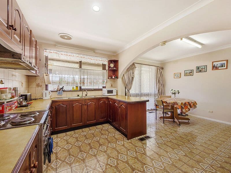54 Theodore Street, ST ALBANS VIC 3021, St Albans - Thumbnail 3
