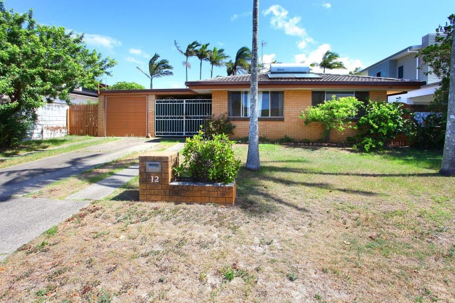 12 Carmel Court, BROADBEACH WATERS QLD 4218, Broadbeach Waters - Thumbnail 3