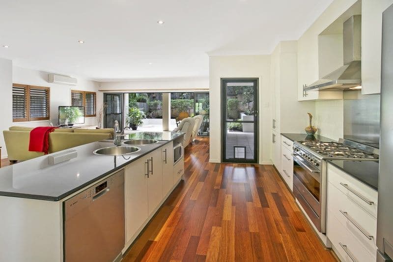 70 Robertson Street, SHERWOOD QLD 4075, Sherwood - Thumbnail 2