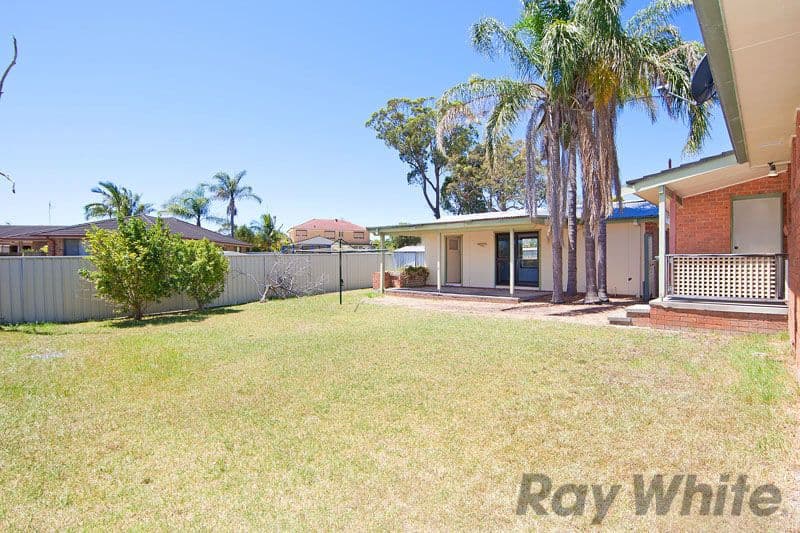 4 Esther Close, GOROKAN NSW 2263, Gorokan - Thumbnail 2