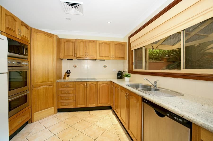 27 Featherwood Avenue, CHERRYBROOK NSW 2126, Cherrybrook - Thumbnail 2
