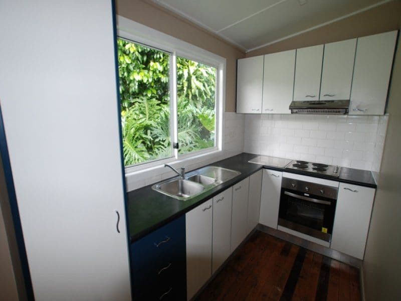8 Upper Union Street, DECEPTION BAY QLD 4508, Deception Bay - Thumbnail 4