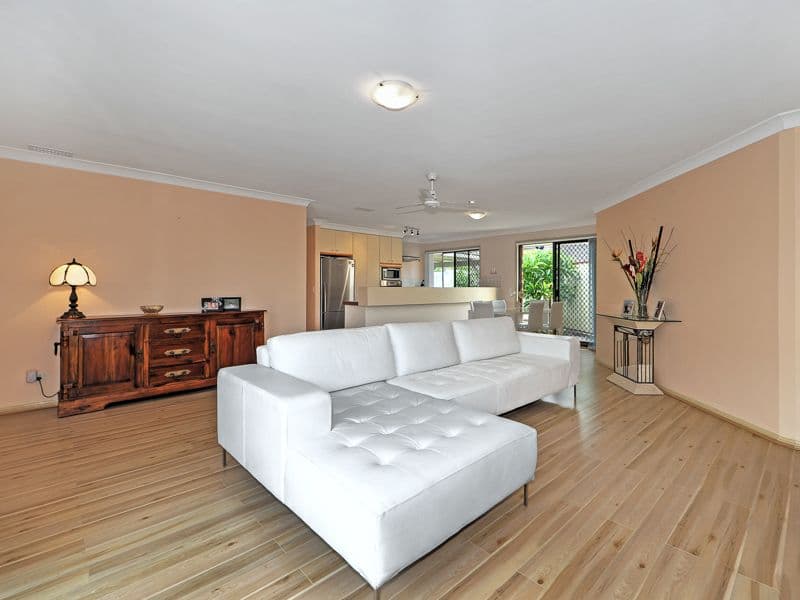 3 Sanctuary Court, COOMBABAH QLD 4216, Coombabah - Thumbnail 2