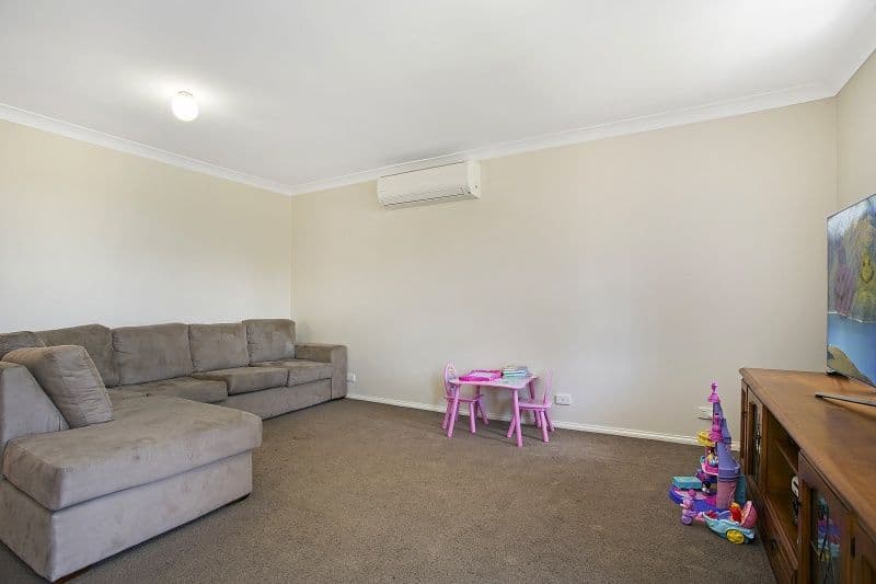 172 Regiment Road, RUTHERFORD NSW 2320, Rutherford - Thumbnail 2