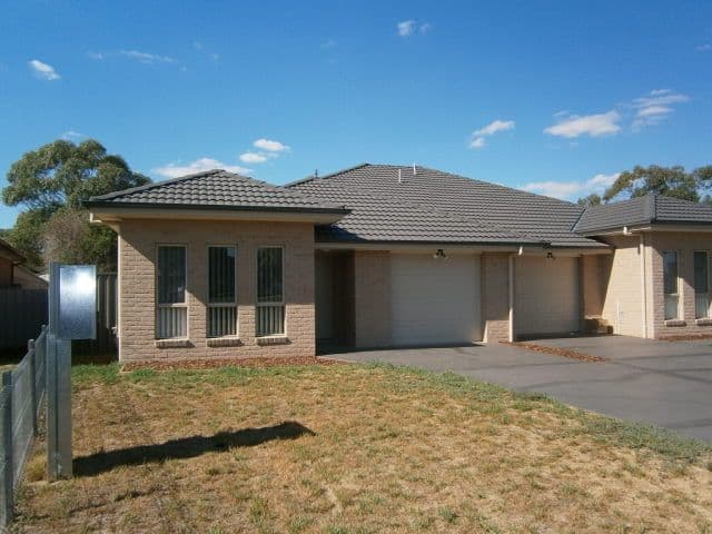 3a Jubilee Avenue, COOTAMUNDRA NSW 2590, Cootamundra - Image 1