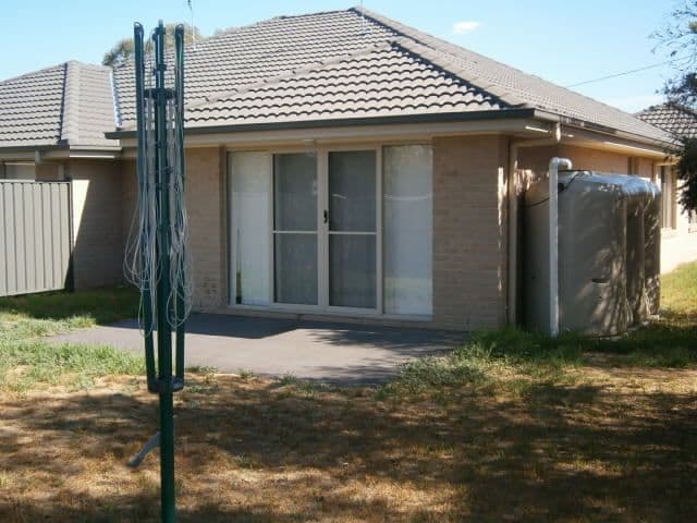 3a Jubilee Avenue, COOTAMUNDRA NSW 2590, Cootamundra - Thumbnail 2
