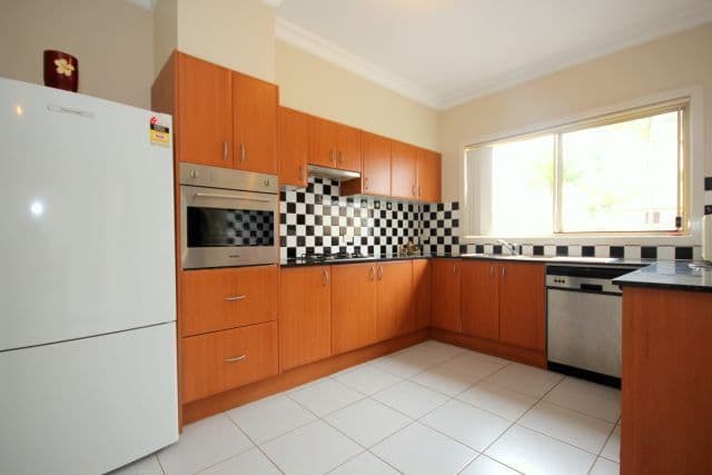 7 Salvia Avenue, BANKSTOWN NSW 2200, Bankstown - Thumbnail 2