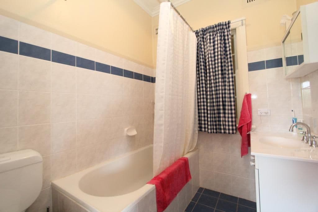 128 Rouse Street, TENTERFIELD NSW 2372, Tenterfield - Thumbnail 5
