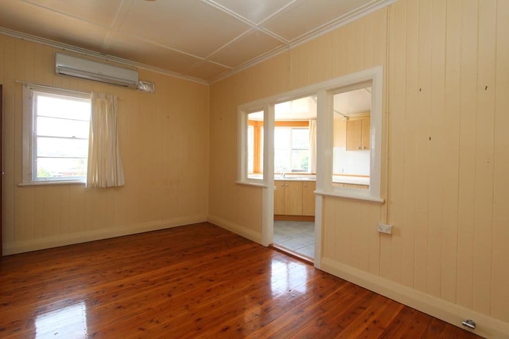 128 Rouse Street, TENTERFIELD NSW 2372, Tenterfield - Thumbnail 4