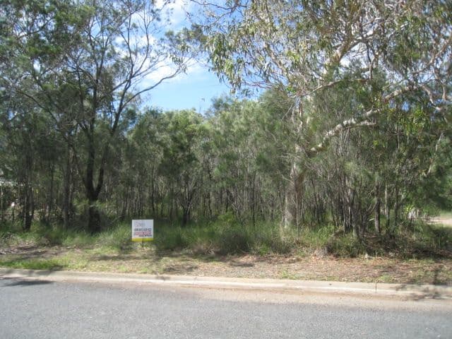 2 Carissa Street, RUSSELL ISLAND QLD 4184, Russell Island - Thumbnail 2