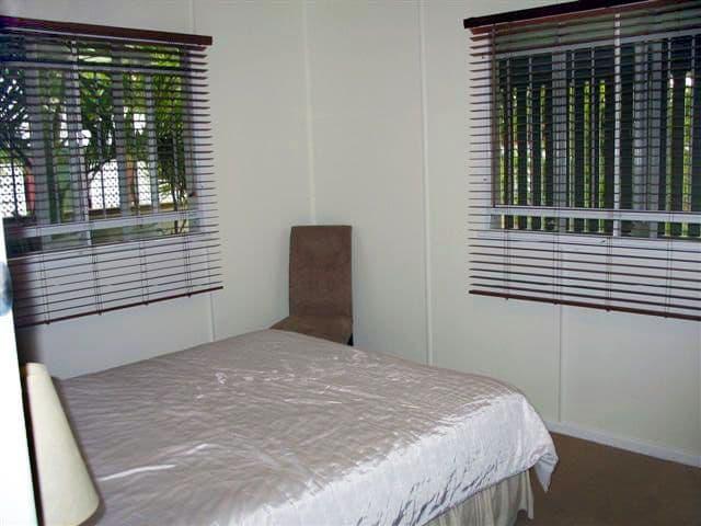 14 Marquis Street, GREENSLOPES QLD 4120, Greenslopes - Thumbnail 4