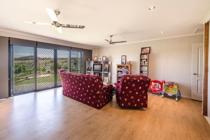 52 Shoesmith Road, WESTBROOK QLD 4350, Westbrook - Thumbnail 7