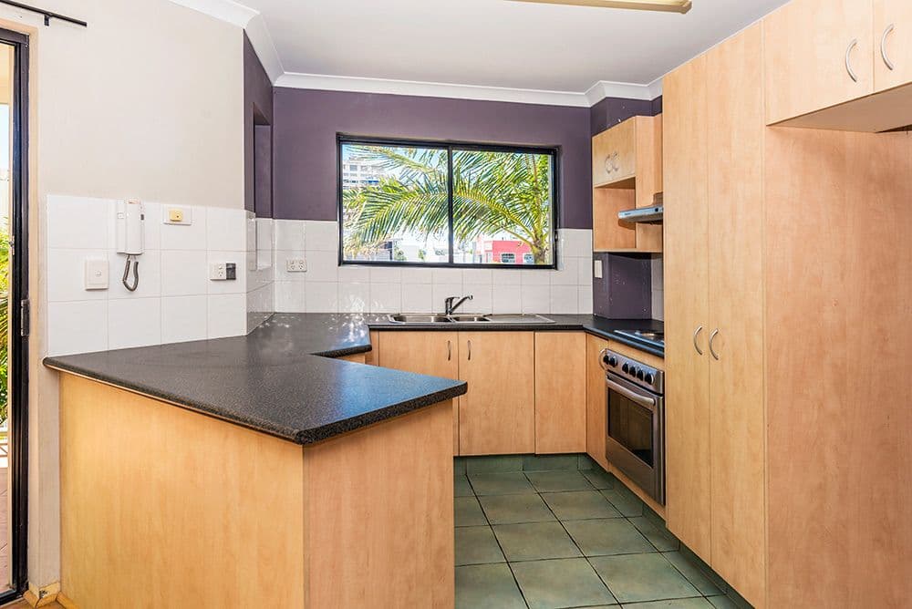 6 White Street, SOUTHPORT QLD 4215, Southport - Thumbnail 4