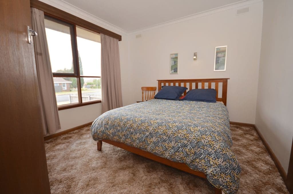 1107 Grevillea Road, WENDOUREE  Victoria  3355, Australia, Wendouree - Thumbnail 4
