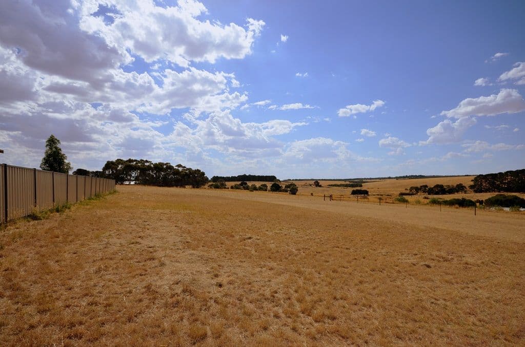 39 West Street, LISMORE  Victoria  3324, Australia, Lismore - Image 1