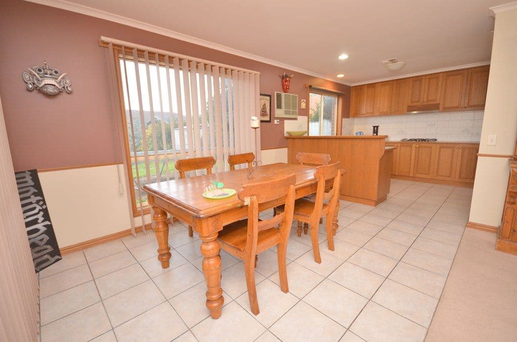 21 Tinworth Avenue, MOUNT CLEAR  Victoria  3350, Australia, Mount Clear - Thumbnail 5
