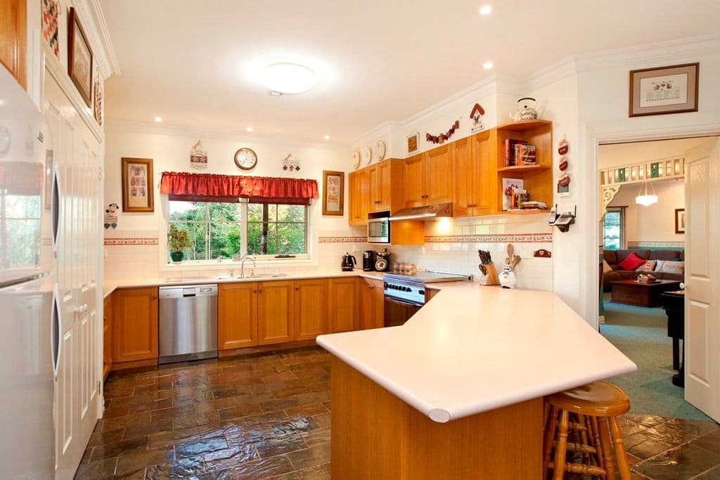 16 Berry Street, BALLAN VIC 3342, Ballan - Thumbnail 7