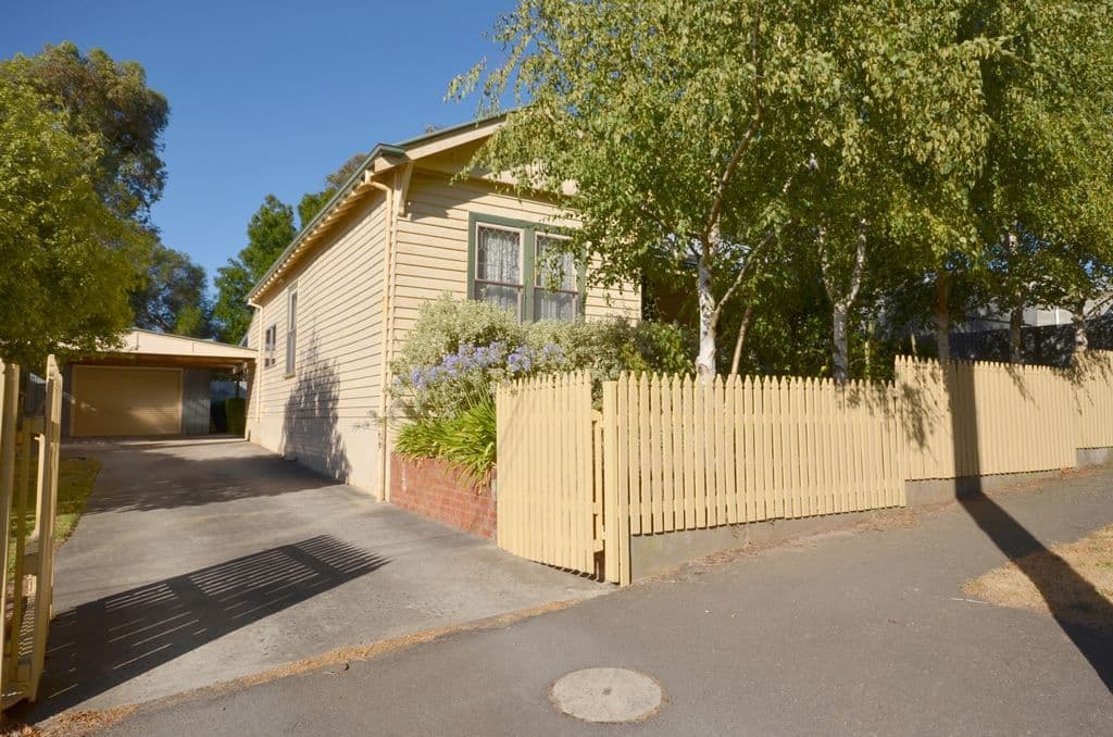 109 Cobden Street, MOUNT PLEASANT  Victoria  3350, Australia, Mount Pleasant - Image 1