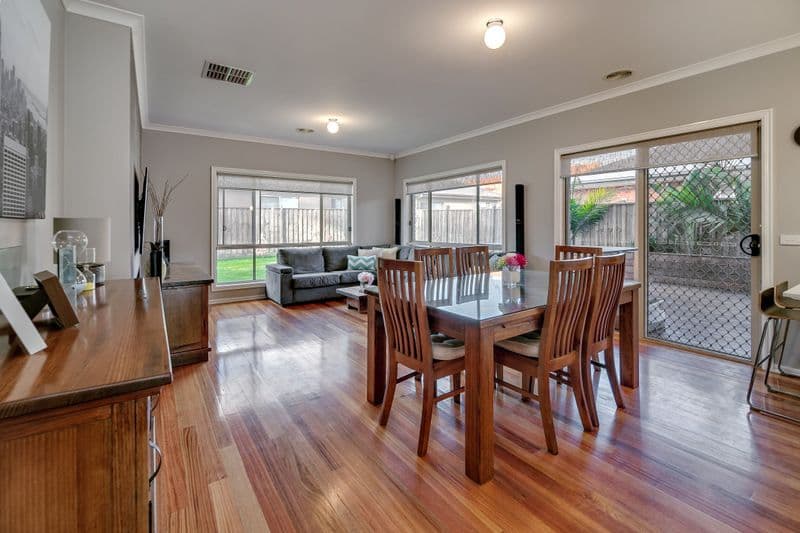 22 Mandalong Crescent, DOREEN VIC 3754, Doreen - Thumbnail 3