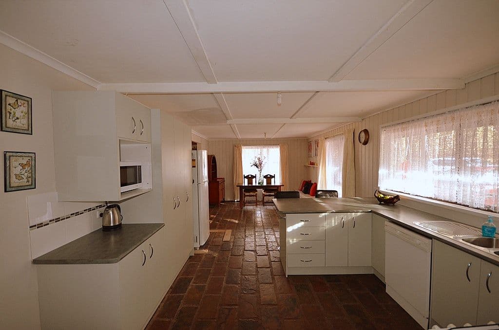 44 Mootwingee Crescent, Shepparton North, Shepparton North - Thumbnail 2