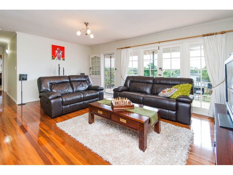 15 Kiparra Street, MANSFIELD QLD 4122, Mansfield - Thumbnail 2