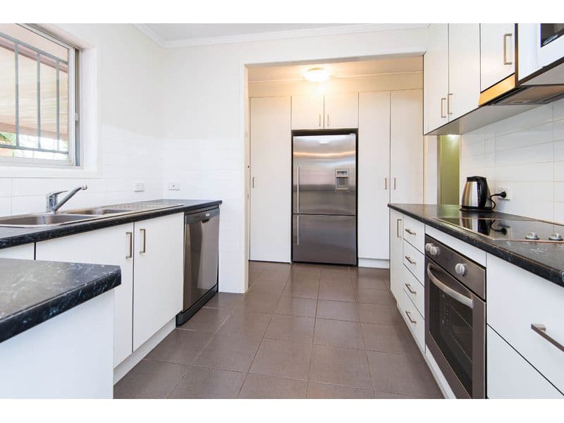 15 Kiparra Street, MANSFIELD QLD 4122, Mansfield - Thumbnail 3