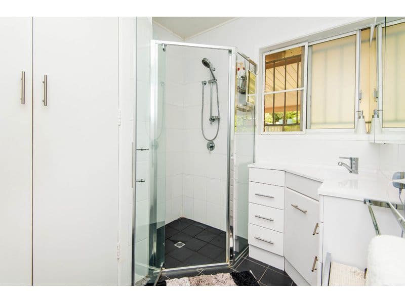 15 Kiparra Street, MANSFIELD QLD 4122, Mansfield - Thumbnail 6