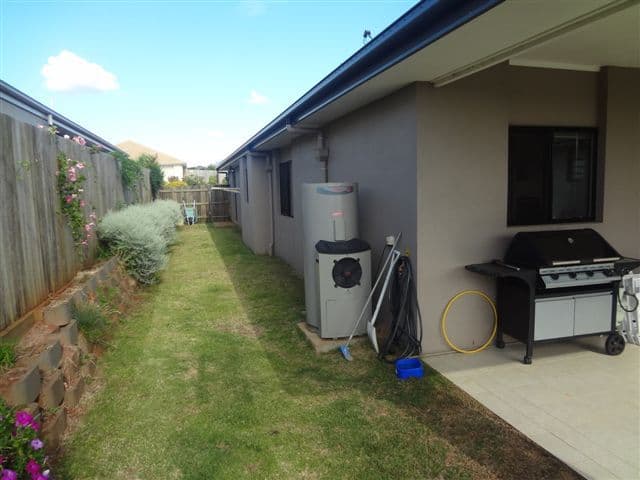 13 Wigan Avenue, HIGHFIELDS QLD 4352, Highfields - Thumbnail 8