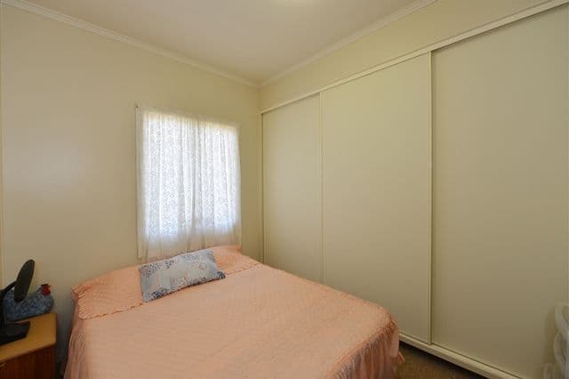 30 Cathro Street, ROCKVILLE QLD 4350, Rockville - Thumbnail 5