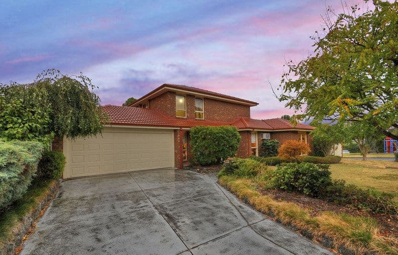 4 Melanie Close, WANTIRNA SOUTH VIC 3152, Wantirna South - Image 1