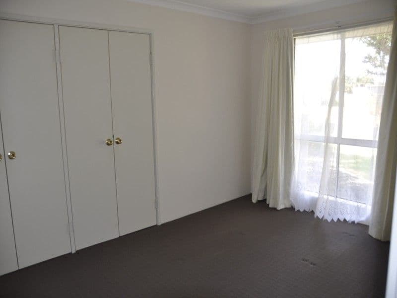 1 Shirreff Close, AUSTRALIND WA 6233, Australind - Thumbnail 3