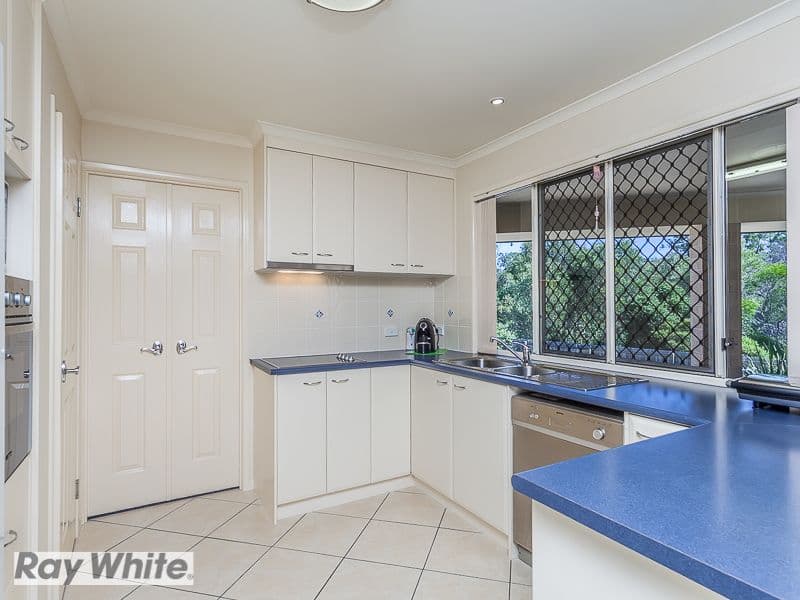 4 Herberton Court, DECEPTION BAY QLD 4508, Deception Bay - Thumbnail 4