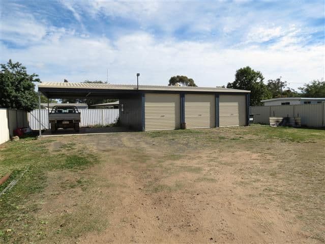 108 Northern Road, ROMA QLD 4455, Roma - Thumbnail 7